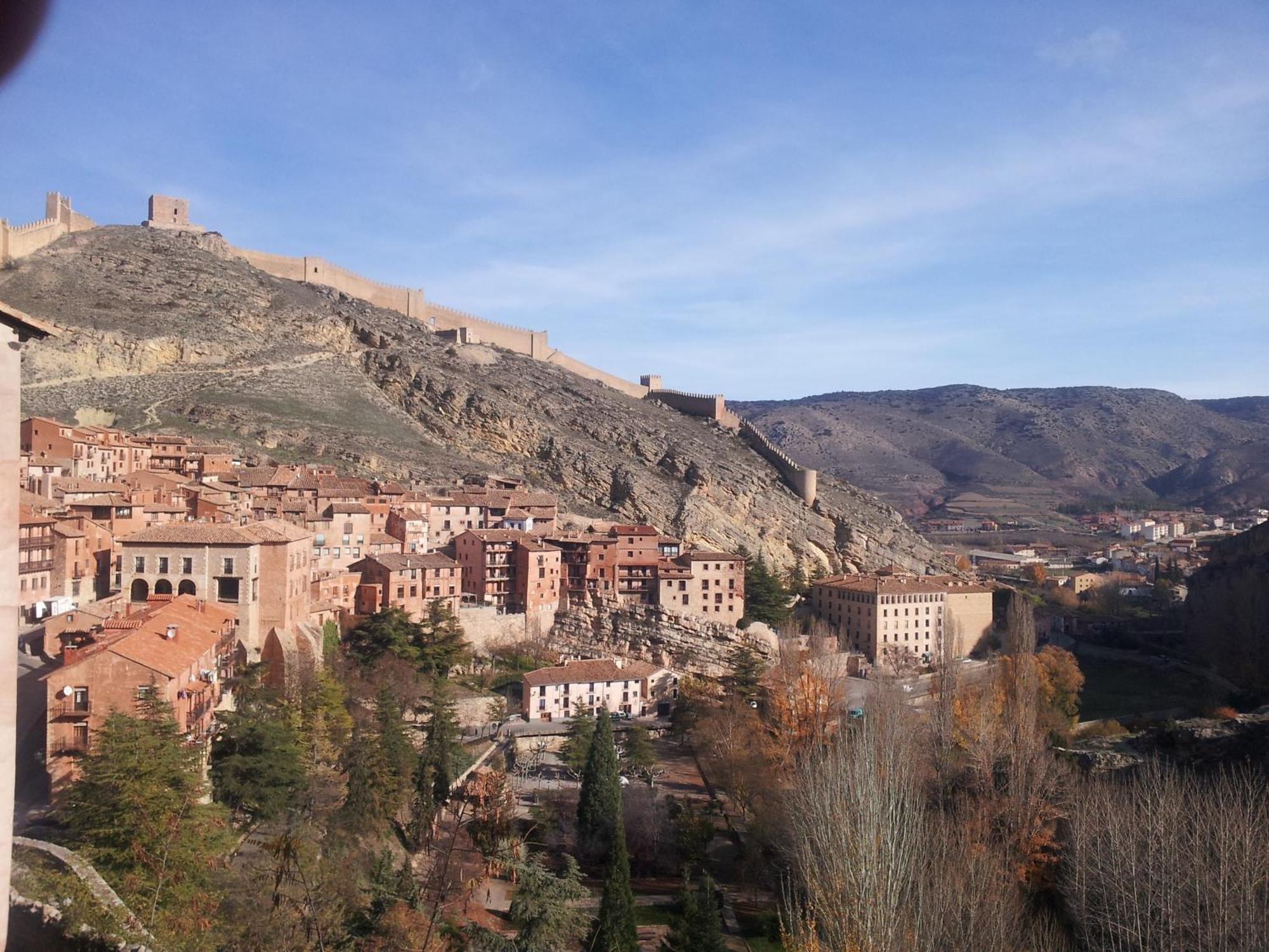 Hotel Arabia Albarracín エクステリア 写真